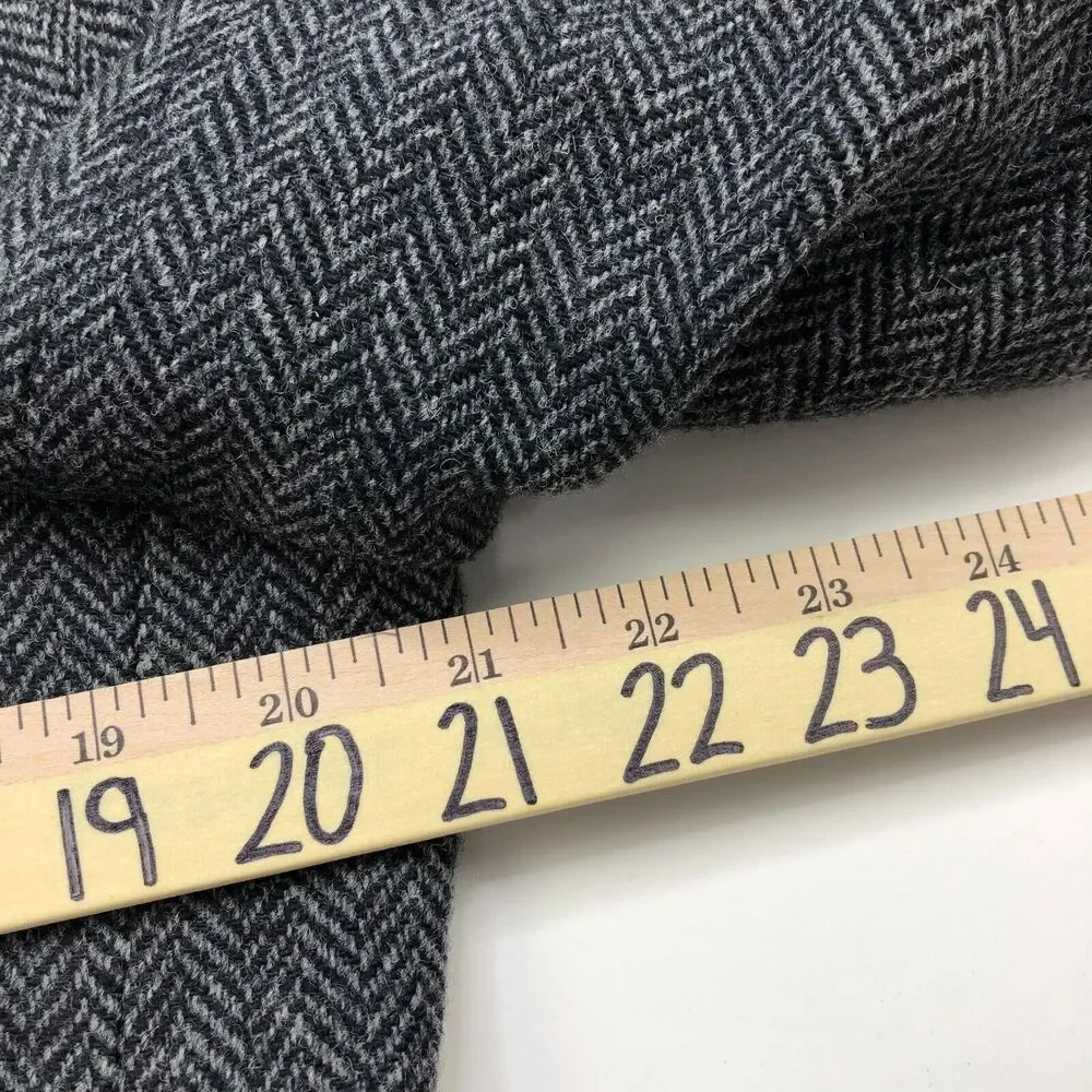 Stafford Herringbone 40 R Gray 100% Wool Button Blazer Sport Coat Jacket